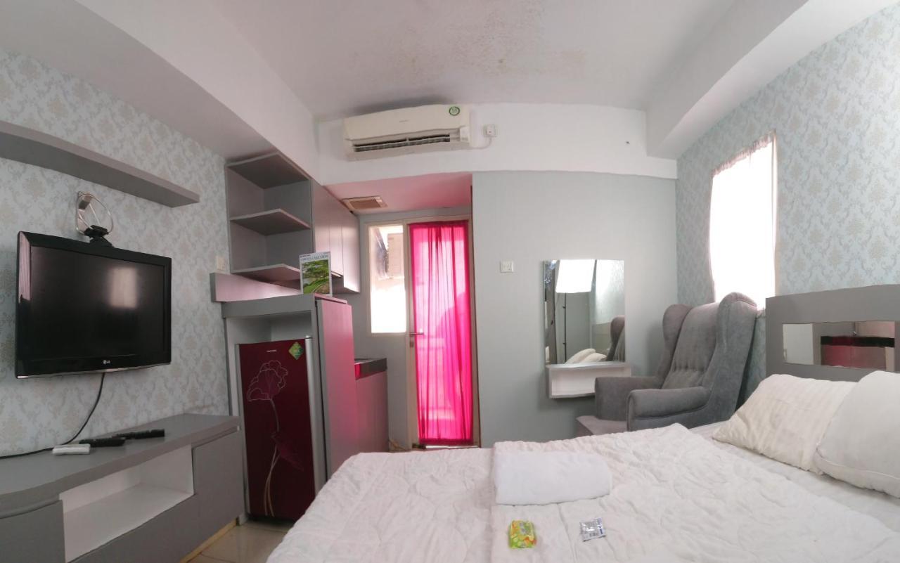 Green Lake View Just Sleep & Cozy Hotel Pondokcabe Hilir Bagian luar foto