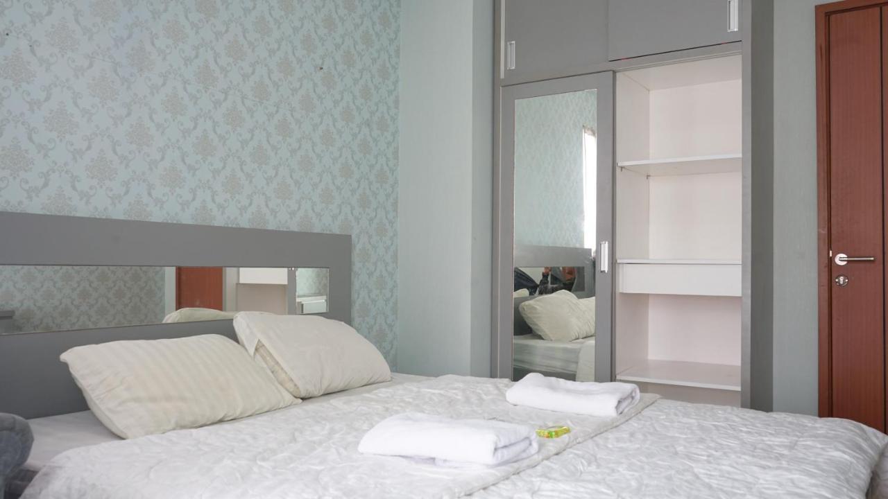 Green Lake View Just Sleep & Cozy Hotel Pondokcabe Hilir Bagian luar foto